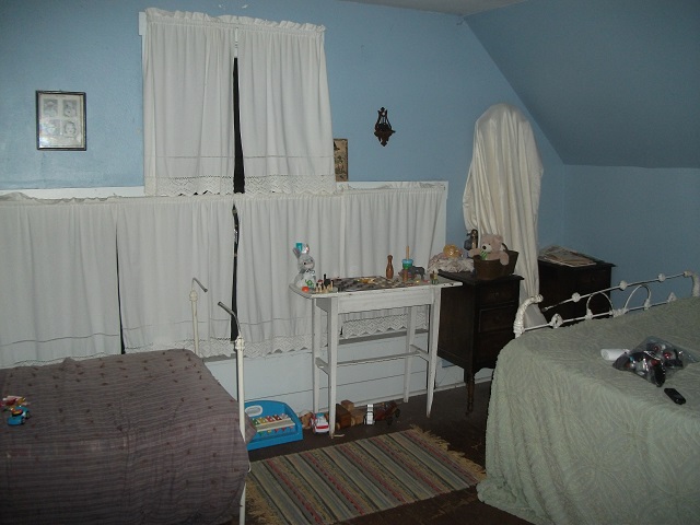  Picture showing the bedroom where the 4 Moore children were slain.  Chuck's Paranormal Adventures Investigation of the Villisca Ax Murder House - 